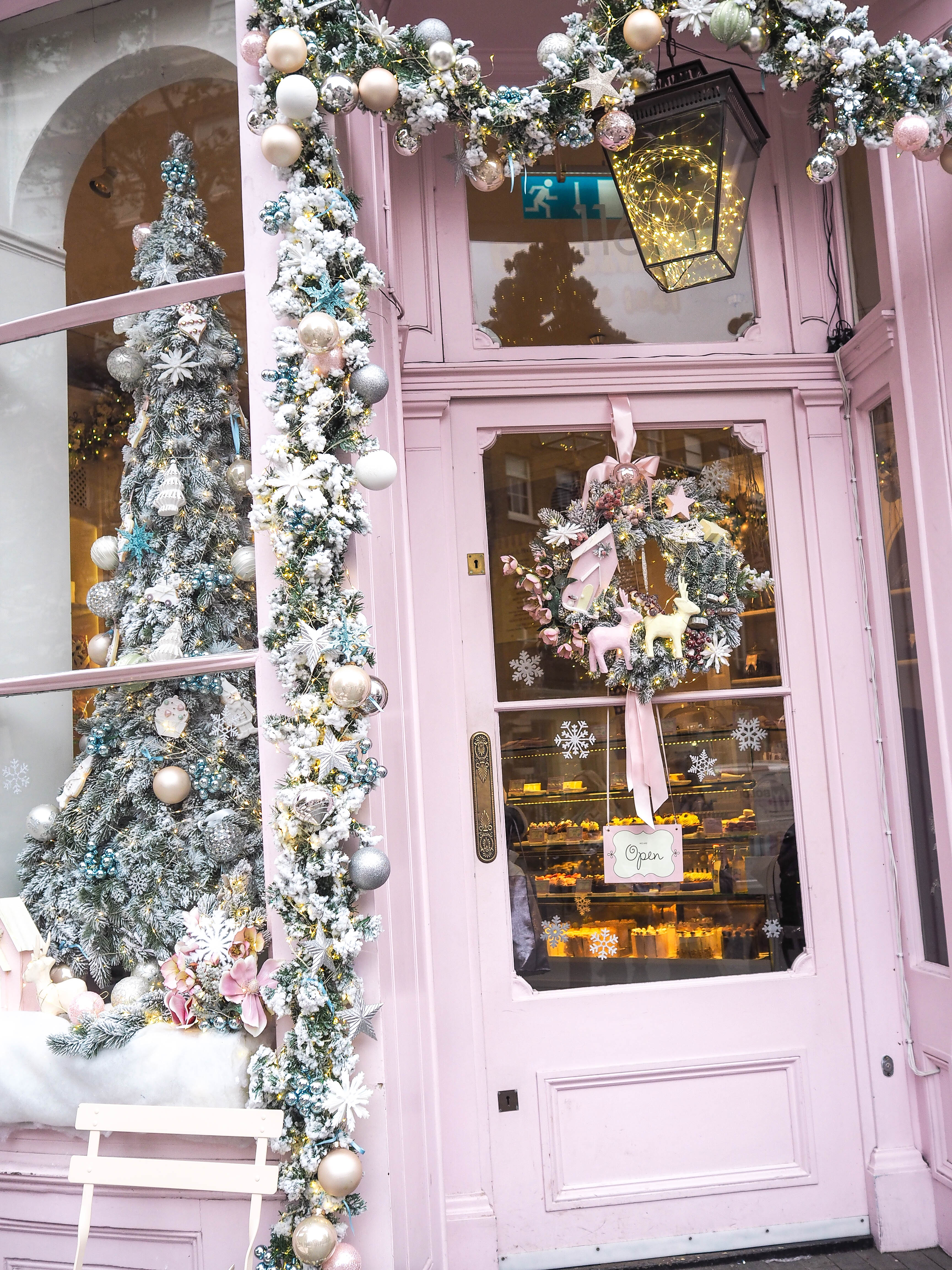 Peggy Porschen Cake Luxury Voyager