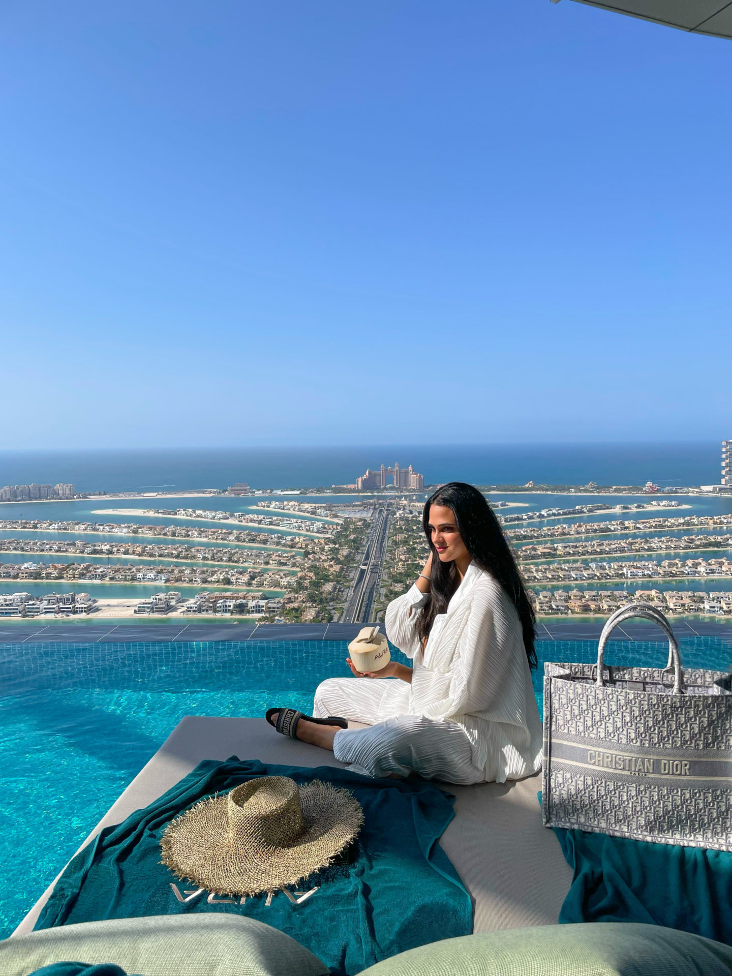 aura skypool Dubai